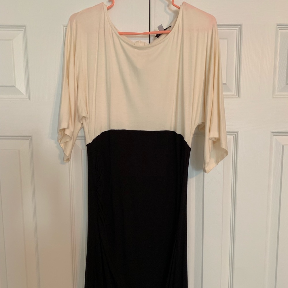 Beautiful dress black and white maternity dress